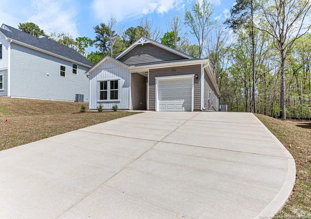 3rd image of 5058 Tyndall Dr Dr, Sanford, NC 27330 | MLS# 755072
