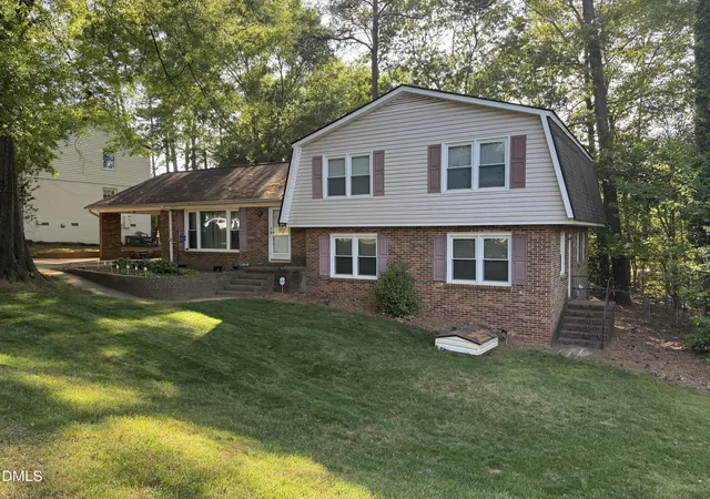 2nd image of 5605 N Hills Dr, Raleigh, NC 27612 | MLS# 10161071