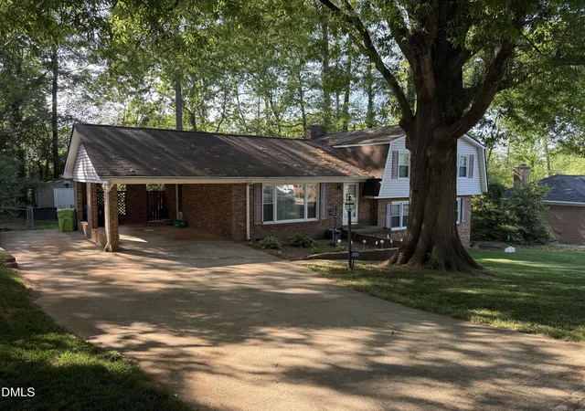 3rd image of 5605 N Hills Dr, Raleigh, NC 27612 | MLS# 10161071