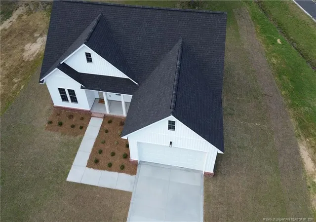 Photo 34 of Sale Pending at 469 E Poplar St, Bladenboro, NC 28320 | MLS# 761837 | Listing updated on 2026-05-14