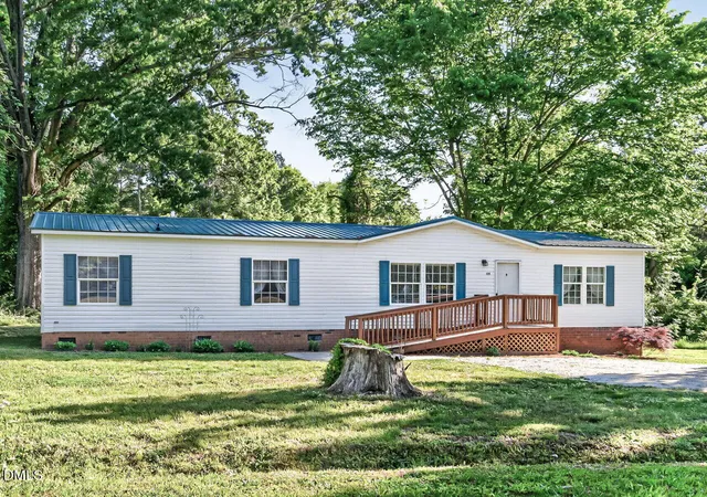 Photo 2 of Sale Pending at 300 E Hemp St, Robbins, NC 27325 | MLS# 10161828 | Listing updated on 2026-05-13