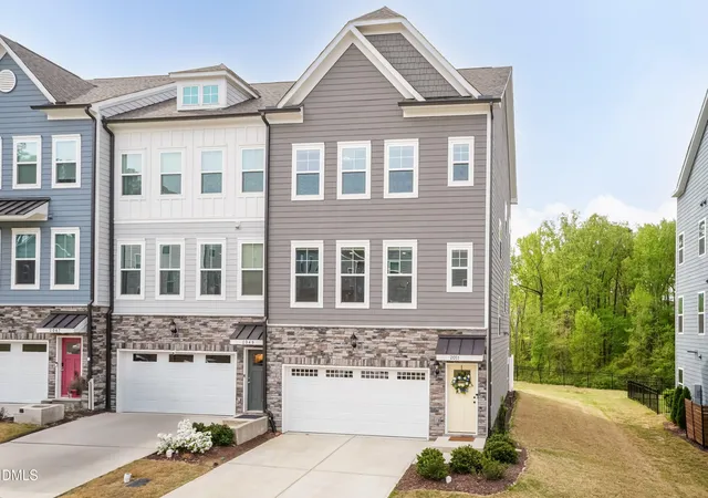 Photo 2 of Townhouse for sale at 2051 Eva Pearl Dr, Apex, NC 27502 | MLS# 10158446 | Listing updated on 2026-04-30