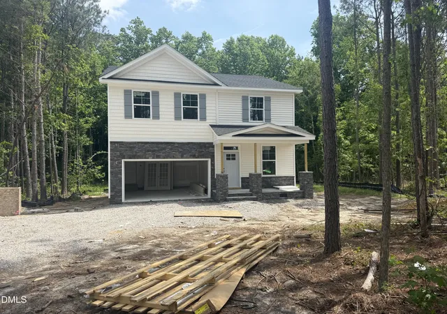 Photo 2 of Single family home for sale at 10400 Hamish Dr, Zebulon, NC 27597 | MLS# 10166864 | Listing updated on 2026-05-13