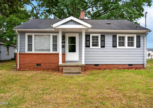 Photo 1 of Single family home for sale at 994 Maple St, Henderson, NC 27536 | MLS# 10163925 | Listing updated on 2026-05-08