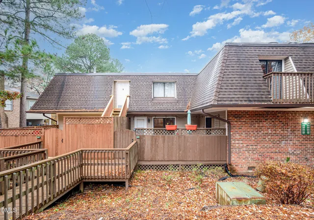 Photo 2 of Condo for sale at 380 Summerwalk Cir, Chapel Hill, NC 27517 | MLS# 10134784 | Listing updated on 2026-05-11