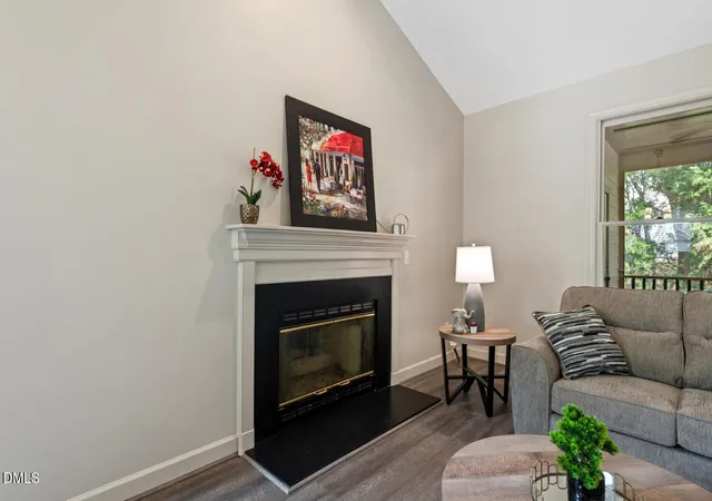 5th image of 220 Windbyrne Dr, Cary, NC 27513 | MLS# 10155783