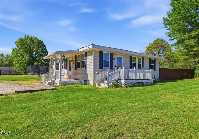 Photo 1 of Sale Pending at 334 Perry Curtis Rd, Zebulon, NC 27597 | MLS# 10158975 | Listing updated on 2026-05-12