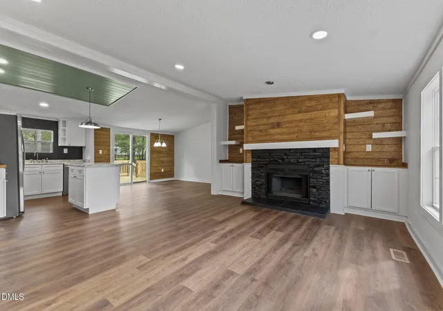 Photo 2 of Sale Pending at 10 Sanatra Dr, Cameron, NC 28326 | MLS# 10158102 | Listing updated on 2026-04-20