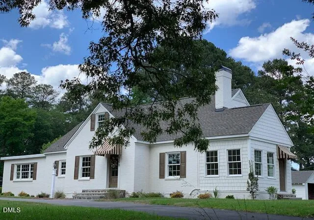 Photo 1 of Single family home for sale at 706 W Front St, Lillington, NC 27546 | MLS# 10127659 | Listing updated on 2026-05-10