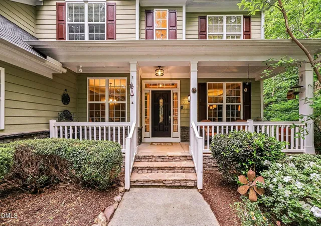 Photo 2 of Sale Pending at 306 Woodlawn Dr, Hillsborough, NC 27278 | MLS# 10163646 | Listing updated on 2026-05-11