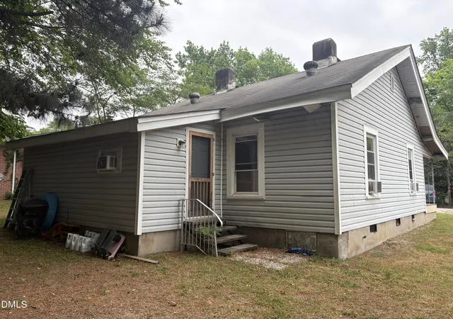 Photo 17 of Single family home for sale at 2216 Chautauqua Ave, Durham, NC 27707 | MLS# 10165764 | Listing updated on 2026-05-08