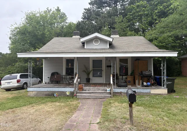 Photo 1 of Single family home for sale at 2216 Chautauqua Ave, Durham, NC 27707 | MLS# 10165764 | Listing updated on 2026-05-08