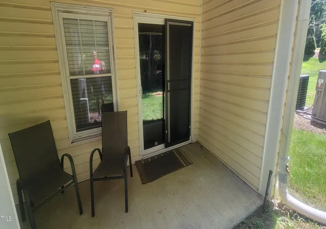 Photo 13 of Condo for sale at 137 Kingsbury Dr, Chapel Hill, NC 27514 | MLS# 10159631 | Listing updated on 2026-04-21