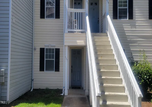 Photo 2 of Condo for sale at 137 Kingsbury Dr, Chapel Hill, NC 27514 | MLS# 10159631 | Listing updated on 2026-04-21