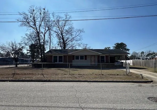 Photo 1 of Single family home for sale at 1412 Mcarthur St, Lumberton, NC 28358 | MLS# 761922 | Listing updated on 2026-05-04