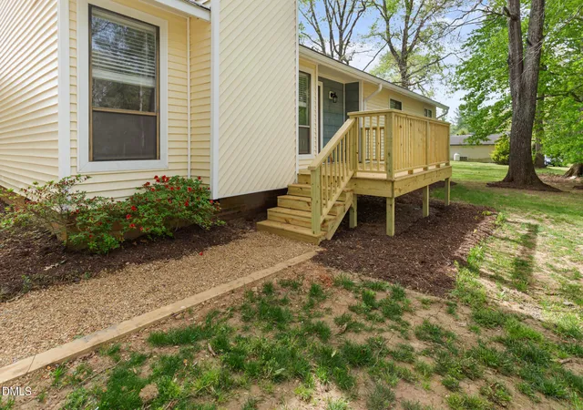 Photo 2 of Single family home for sale at 8306 Polaris Dr, Bahama, NC 27503 | MLS# 10160233 | Listing updated on 2026-05-04