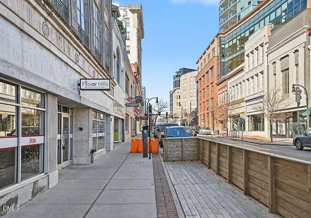 Listing Photo 2 - Condo for sale in building located at 103 W Main St, Durham, NC 27701 - Unit #305