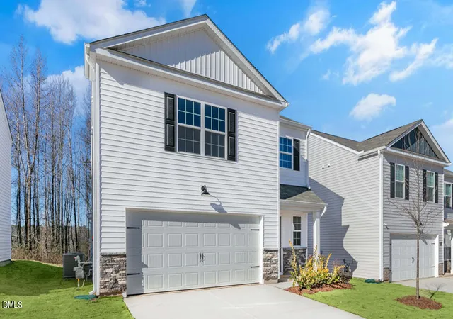 Photo 2 of Single family home for sale at 110 Vignette Dr, Smithfield, NC 27577 | MLS# 10160549 | Listing updated on 2026-04-17