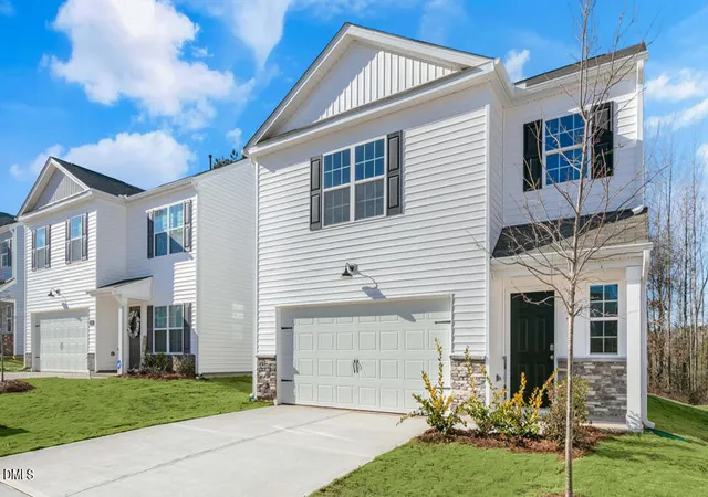 Photo 3 of Single family home for sale at 110 Vignette Dr, Smithfield, NC 27577 | MLS# 10160549 | Listing updated on 2026-04-17