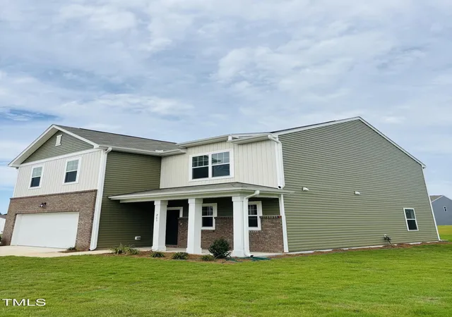 Photo 2 of Sale Pending at 261 Babbling Brk Dr, Clayton, NC 27520 | MLS# 10109125 | Listing updated on 2025-11-25