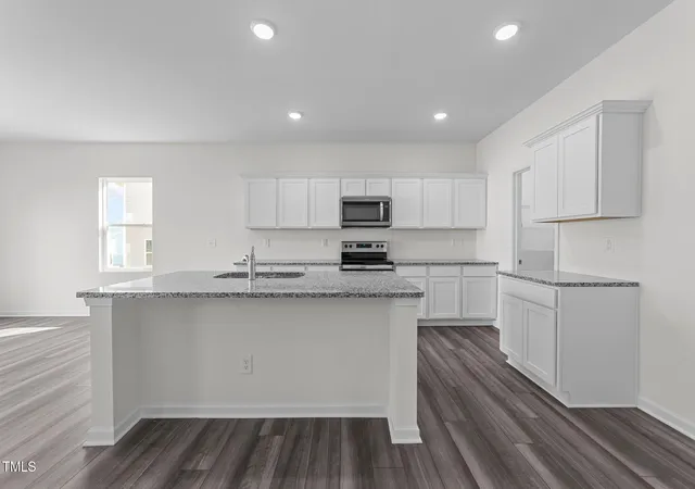 Photo 4 of Sale Pending at 261 Babbling Brk Dr, Clayton, NC 27520 | MLS# 10109125 | Listing updated on 2025-11-25