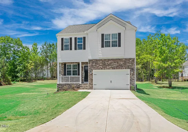 Photo 2 of Single family home for sale at 20 Grazing Crop Ct, Youngsville, NC 27596 | MLS# 10155623 | Listing updated on 2026-05-06