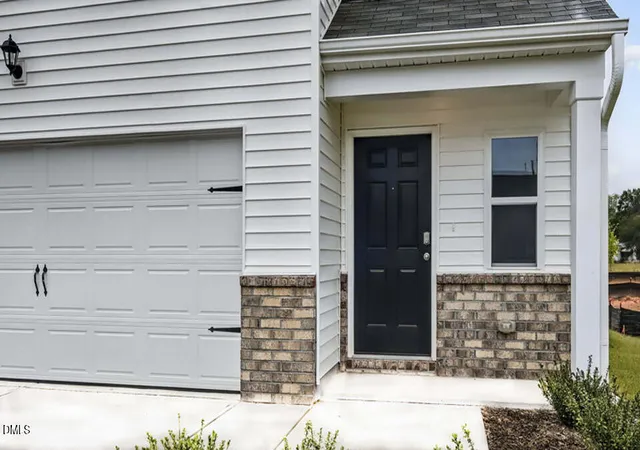 Photo 3 of Single family home for sale at 116 Vignette Dr, Smithfield, NC 27577 | MLS# 10164860 | Listing updated on 2026-05-05