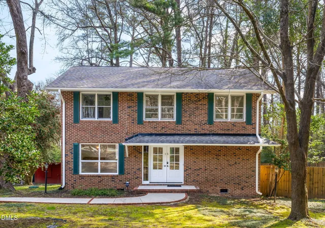 Photo 1 of Single family home for sale at 15 Abbey Rd, Chapel Hill, NC 27516 | MLS# 10152208 | Listing updated on 2026-05-01
