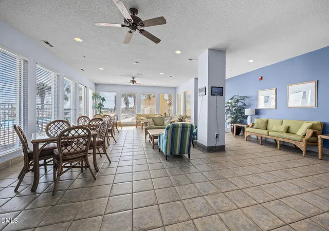 2nd image of 100 Olde Towne Yacht Clb Dr, Beaufort, NC 28516