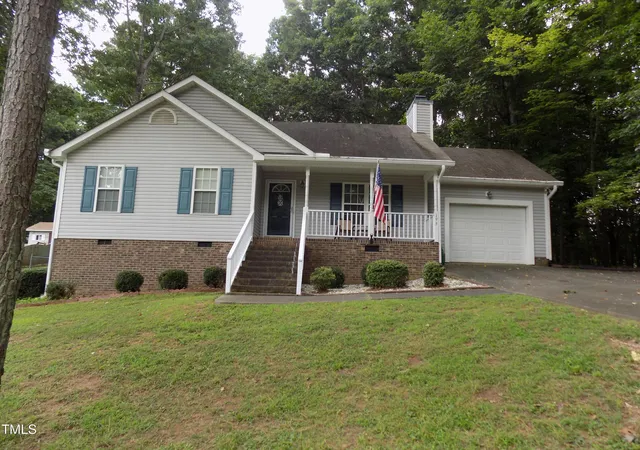 Photo 3 of Sale Pending at 195 Eagle Stone Rdg, Youngsville, NC 27596 | MLS# 10106830 | Listing updated on 2026-04-28