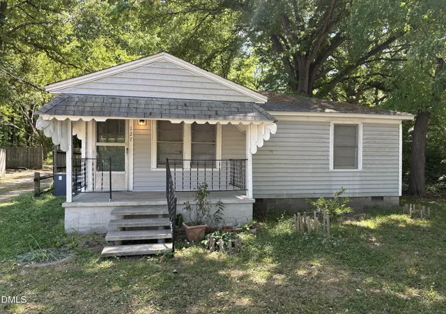 Photo 1 of Single family home for sale at 127 E End Ave, Durham, NC 27703 | MLS# 10163376 | Listing updated on 2026-05-06