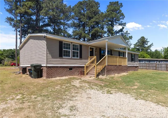 Photo 2 of Manufactured home for sale at 152 John Brown Rd, Raeford, NC 28376 | MLS# 762056 | Listing updated on 2026-05-07