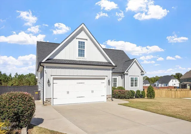 Photo 2 of Single family home for sale at 155 Meadow Lake Dr, Youngsville, NC 27596 | MLS# 10127035 | Listing updated on 2026-04-16