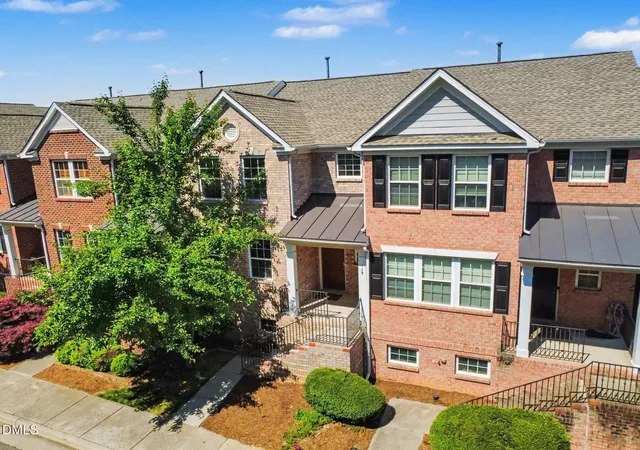 Photo 2 of Sale Pending at 115 Grindstone Dr, Apex, NC 27502 | MLS# 10160452 | Listing updated on 2026-04-22