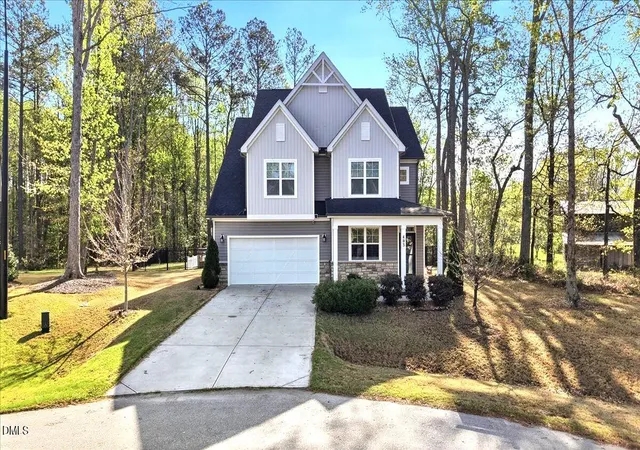 Photo 1 of Single family home for sale at 403 W Odell Ln, Zebulon, NC 27597 | MLS# 10152162 | Listing updated on 2026-04-29