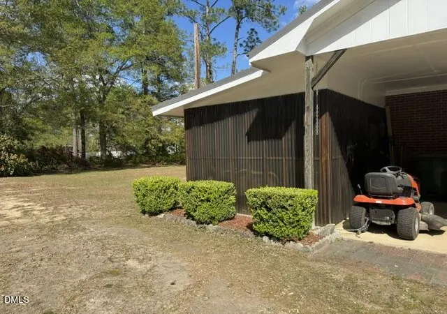 Photo 16 of Single family home for sale at 204 Lane St, Maxton, NC 28364 | MLS# 10159777 | Listing updated on 2026-04-30