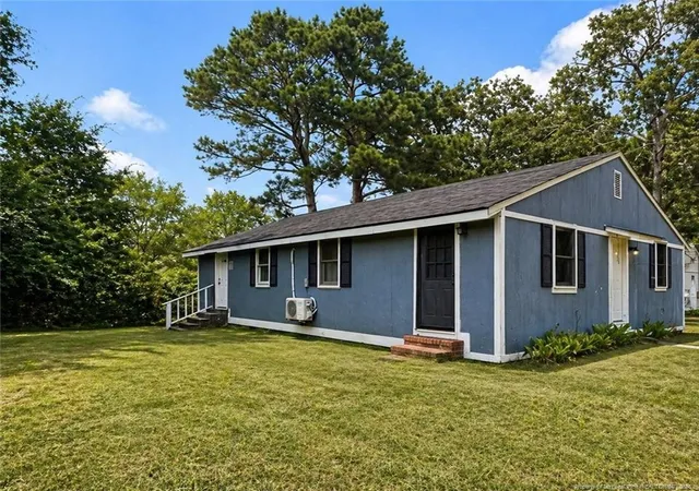 Photo 2 of Sale Pending at 1603 Easterling Dr, Spring Lake, NC 28390 | MLS# 761265 | Listing updated on 2026-05-08