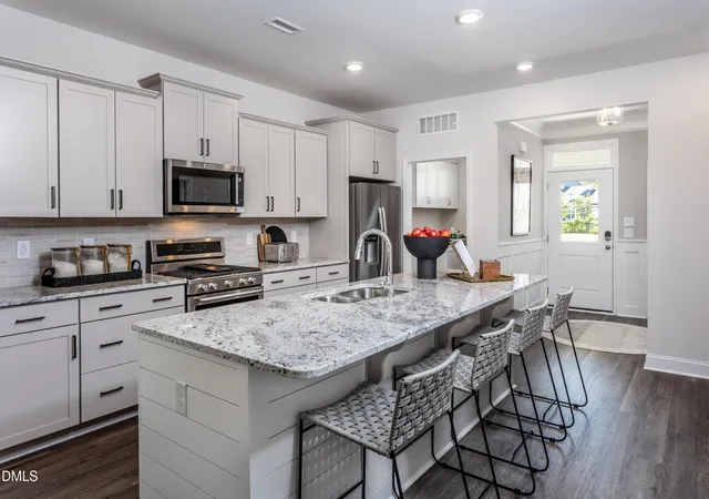 Photo 3 of Single family home for sale at 368 Village Walk Dr, Clayton, NC 27527 | MLS# 10164355 | Listing updated on 2026-05-01