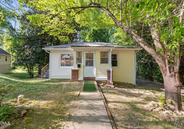 Photo 1 of Sale Pending at 119 Johnson St, Chapel Hill, NC 27516 | MLS# 10160826 | Listing updated on 2026-04-23