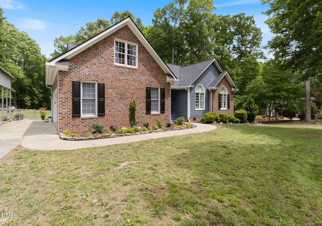 Photo 1 of Sale Pending at 3428 Iva Ada Dr, Hillsborough, NC 27278 | MLS# 10163452 | Listing updated on 2026-05-06