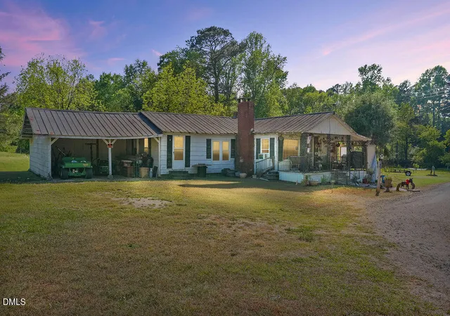 Photo 1 of Single family home for sale at 3976 Vass Carthage Rd, Carthage, NC 28327 | MLS# 10162288 | Listing updated on 2026-05-02