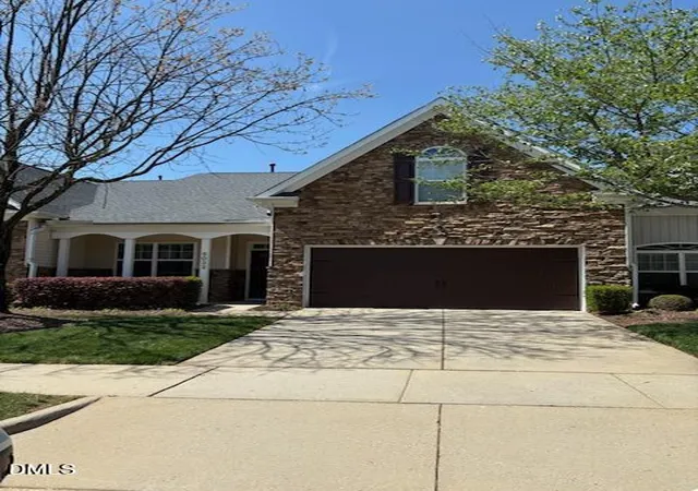 Photo 19 of Sale Pending at 5032 Homeplace Dr, Apex, NC 27539 | MLS# 10162810 | Listing updated on 2026-05-08