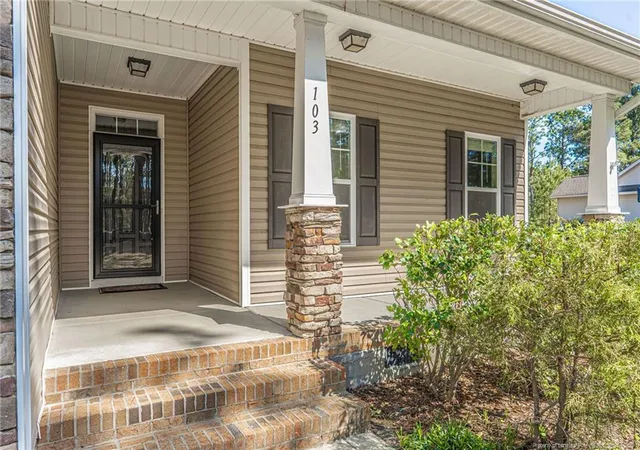 Photo 2 of Single family home for sale at 103 Laurel Oak Ln, Pinebluff, NC 28373 | MLS# 761043 | Listing updated on 2026-05-06