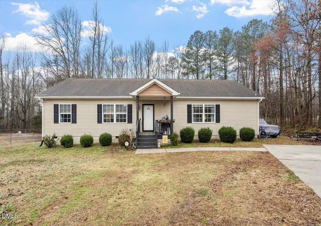 Photo 1 of Single family home for sale at 171 Beverly Ln, Henderson, NC 27537 | MLS# 10150957 | Listing updated on 2026-05-13