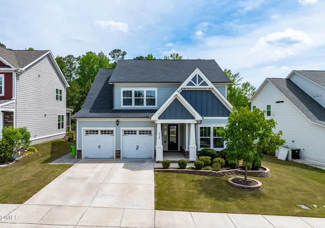 Photo 2 of Sale Pending at 2135 Leo Dr, Apex, NC 27502 | MLS# 10165688 | Listing updated on 2026-05-11
