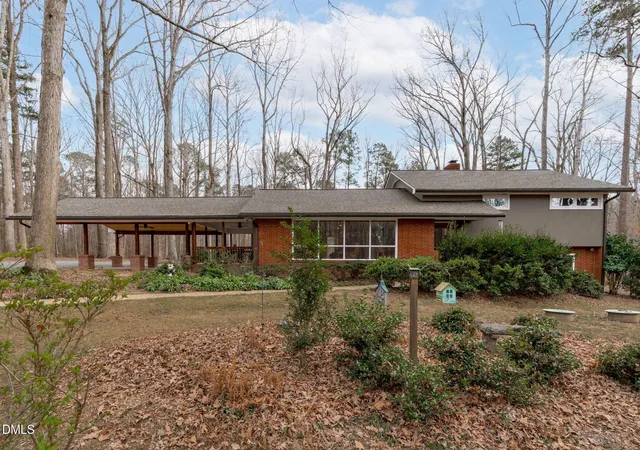 Photo 2 of Single family home for sale at 5500 Nc Hwy 86, Chapel Hill, NC 27514 | MLS# 10146103 | Listing updated on 2026-05-04
