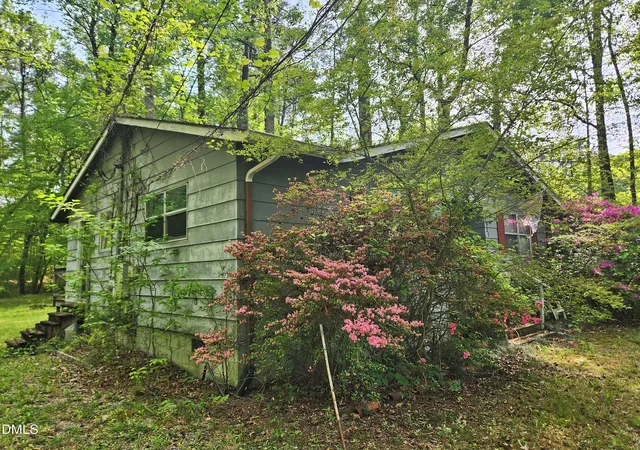 Photo 2 of Single family home for sale at 2921 Carolyn Dr, Durham, NC 27703 | MLS# 10159624 | Listing updated on 2026-05-03