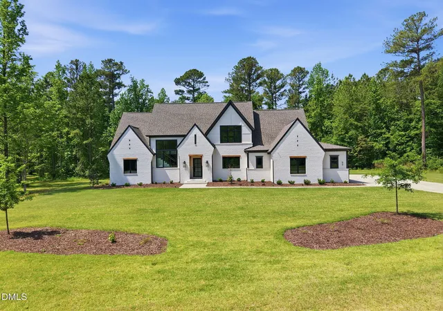 Photo 1 of Single family home for sale at 92 Bluffside Ct, Pittsboro, NC 27312 | MLS# 10150995 | Listing updated on 2026-05-13