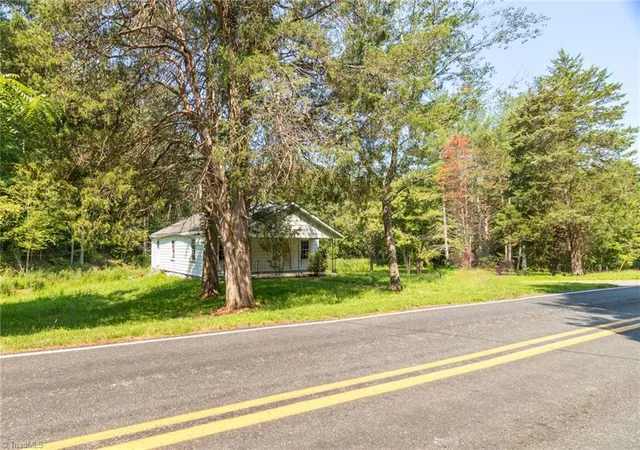 4th image of 5650 Waller Rd, Pfafftown, NC 27040 | MLS# 1228613