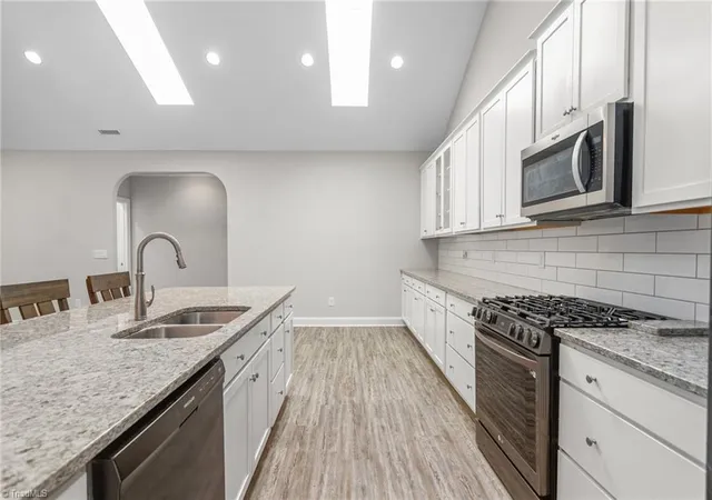Photo 3 of Single family home for sale at 138 Dunvegan Ln, Burlington, NC 27215 | MLS# 1229795 | Listing updated on 2026-09-09